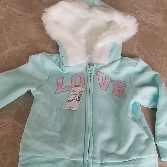 The Children's Place Love Sweat Outfit - Picture 2 of 4